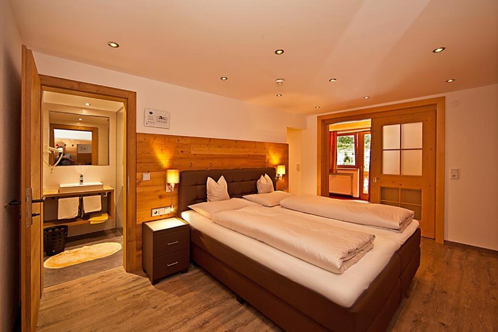 Landhotel Denggerhof マイヤーホーフェン エクステリア 写真