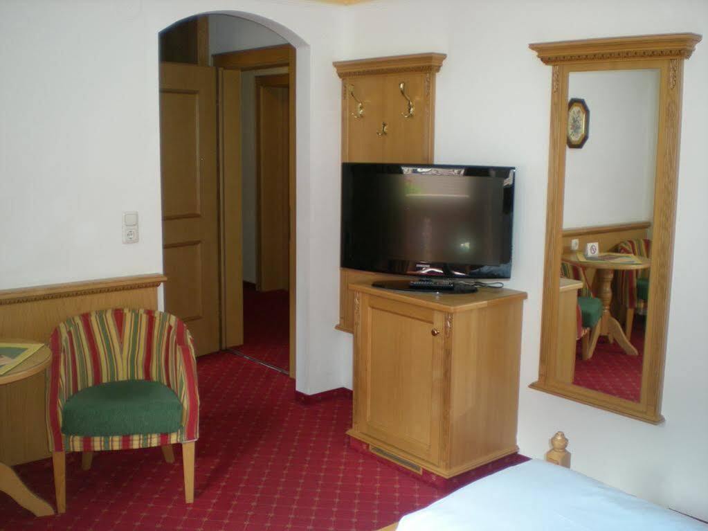 Landhotel Denggerhof マイヤーホーフェン エクステリア 写真