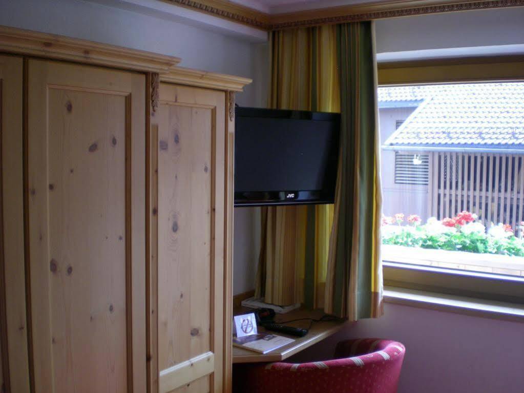 Landhotel Denggerhof マイヤーホーフェン エクステリア 写真